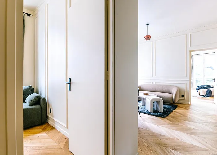 Luxurious Loft Near Opera